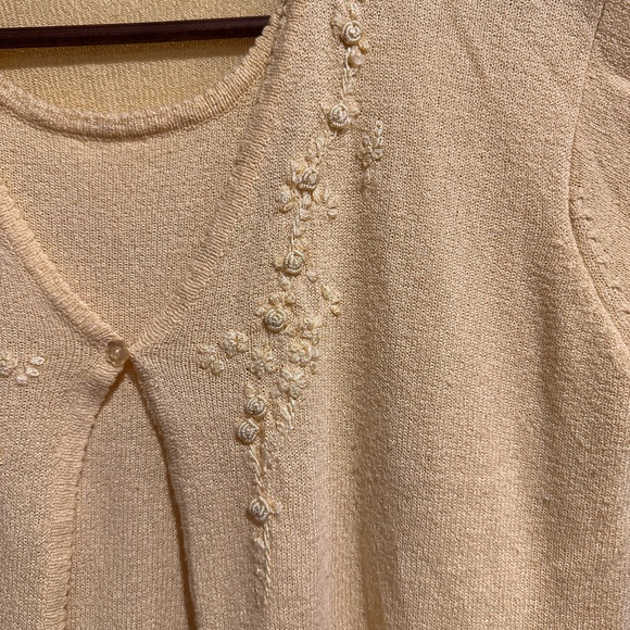 UNBRANDED‎ Butter Yellow Cardigan Shirt - Picture 4 of 4